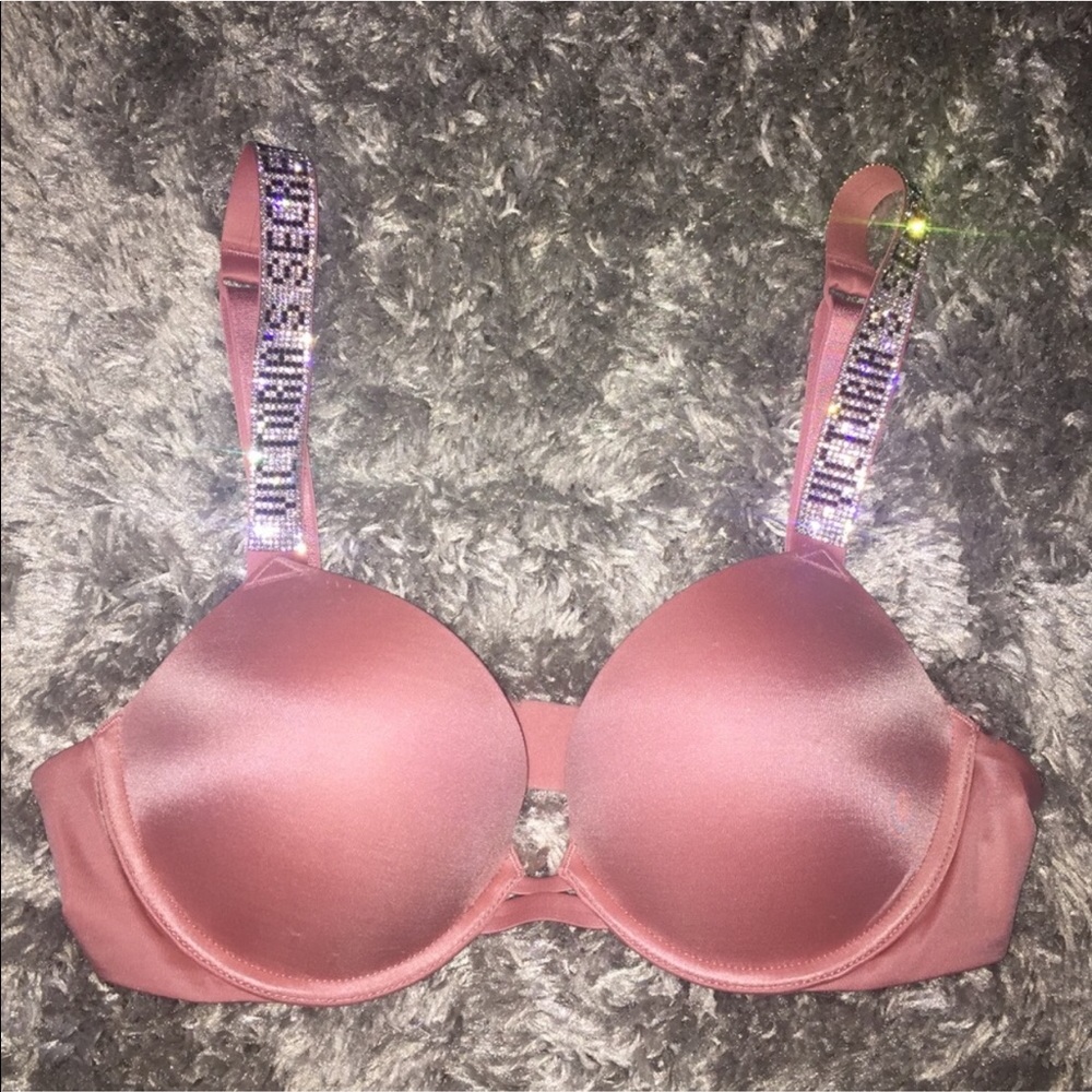 34B PUSH UP *worn once* tried on once 💝
